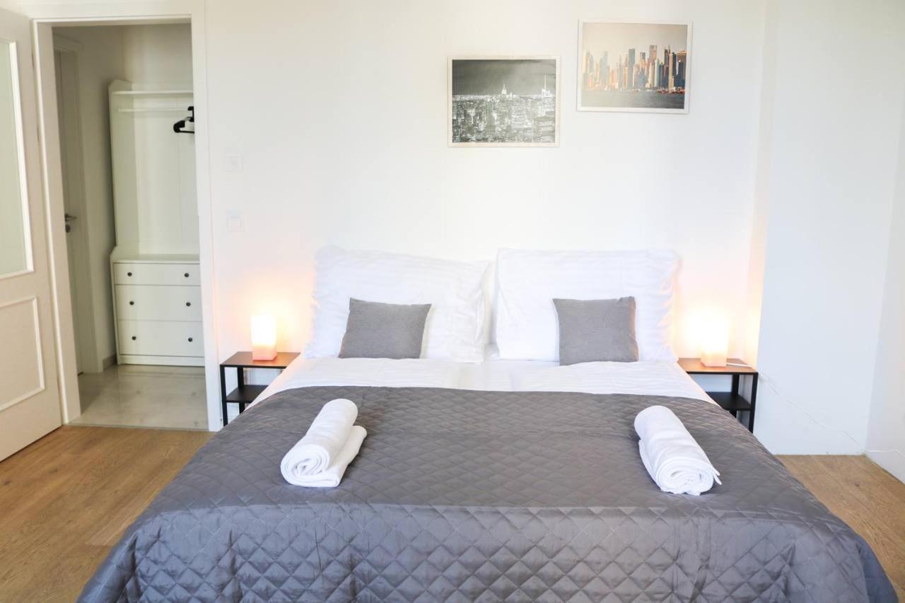 Rose Suites And Rooms Prague Luaran gambar